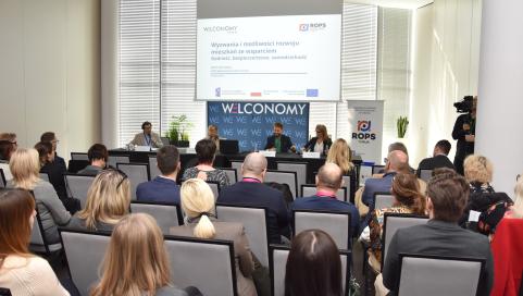 Zdjęcie z panelu podczas forum Welconomy